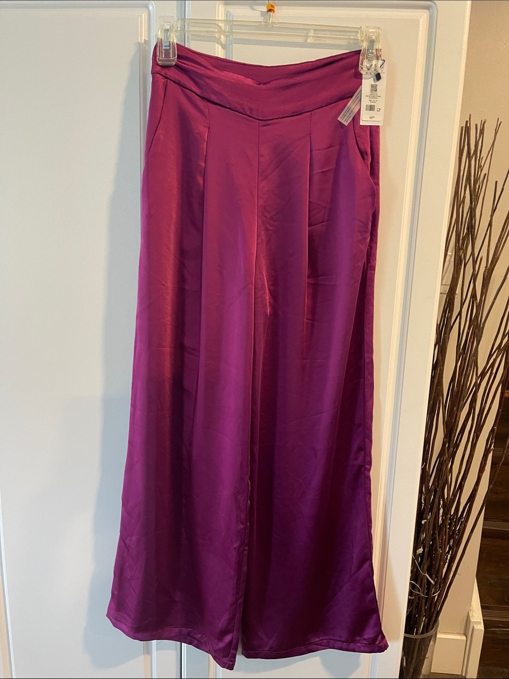 Dynamite Satin Maxi Wide-leg Pants in Magenta